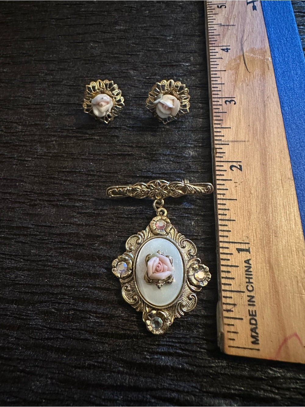 1928 Jewelry Company Vintage Gold Tone Pink Rose Cameo Brooch and Earring Set